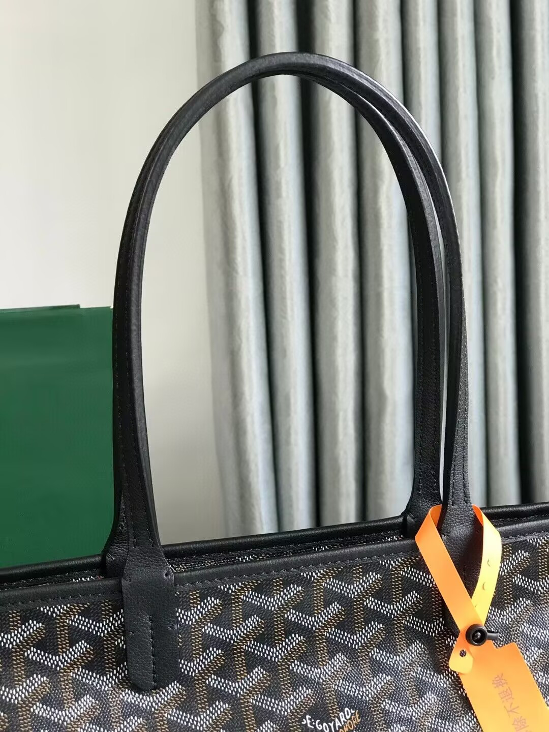 Go*ard artois bag 25 x14 x30cm