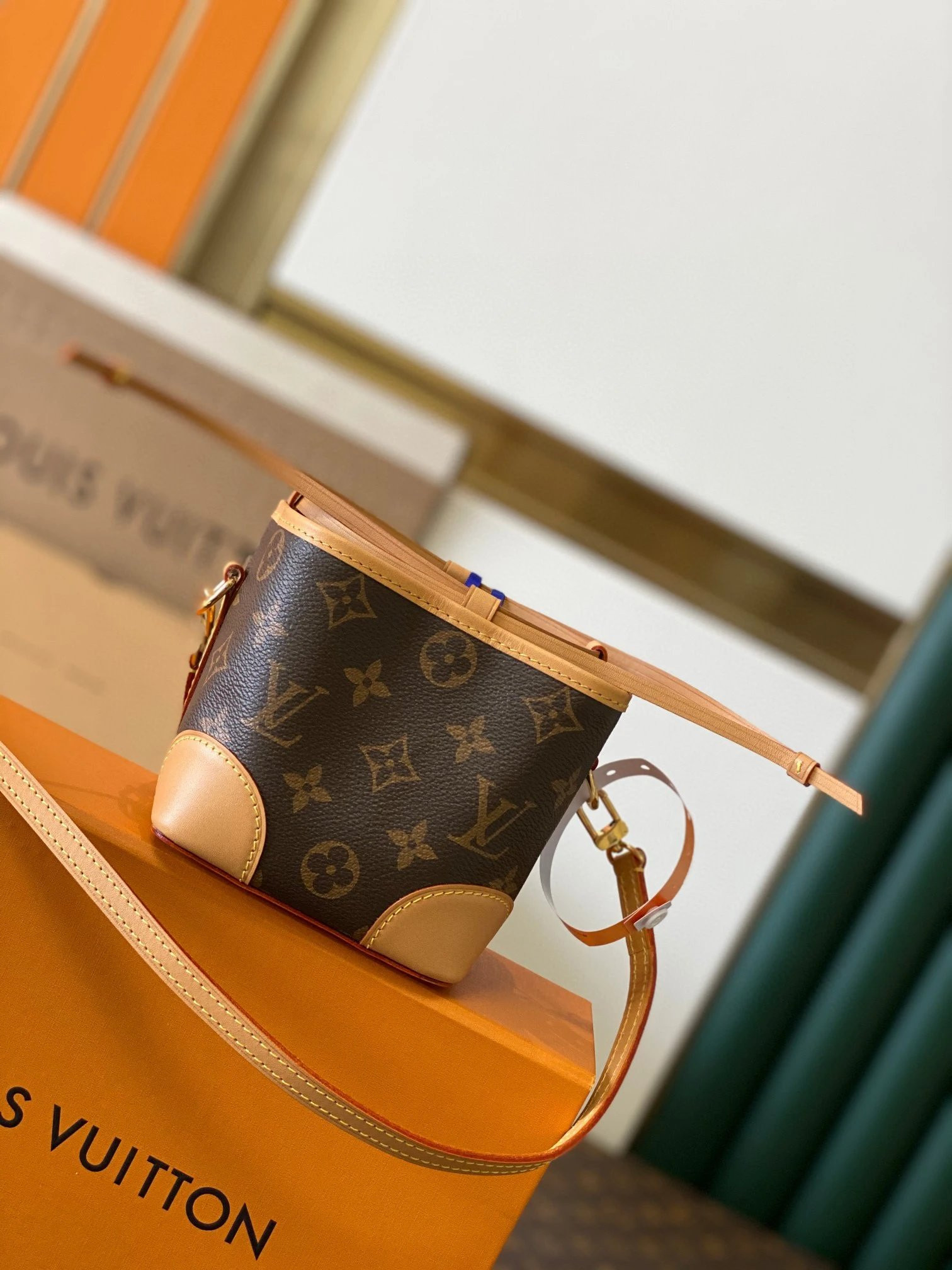 LV NOE PURSE M57099