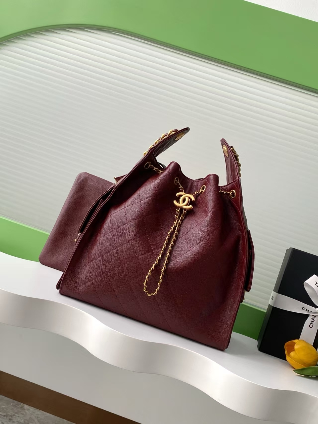 Ch*el 25c bucket bag 40x30x15cm