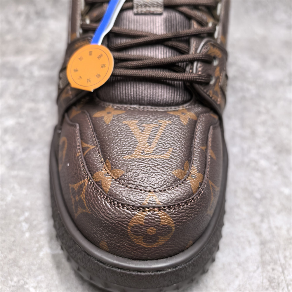 UA LV Trainer Sneaker