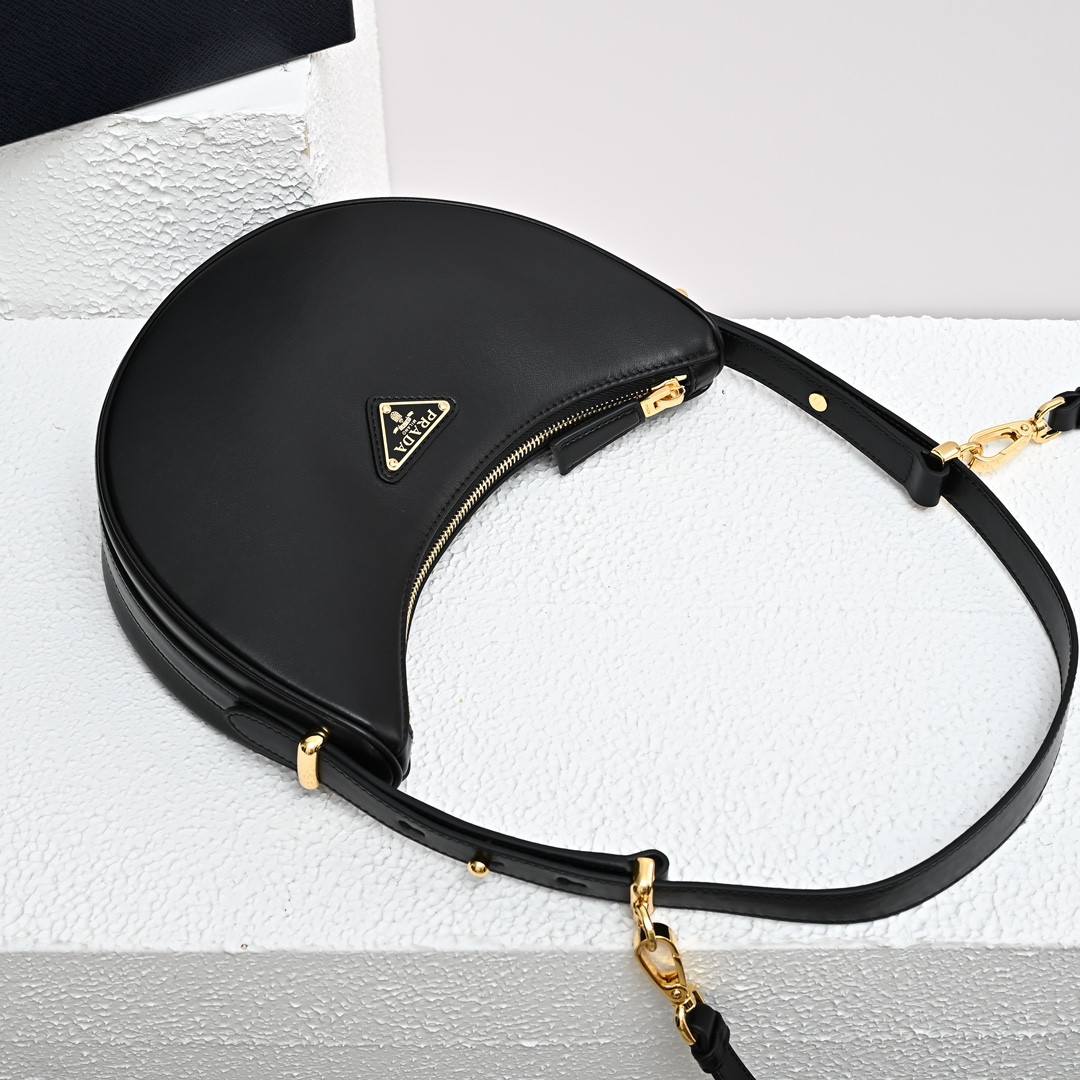 Pra*a arqué shoulder bag 22.5x18.5x6.5cm