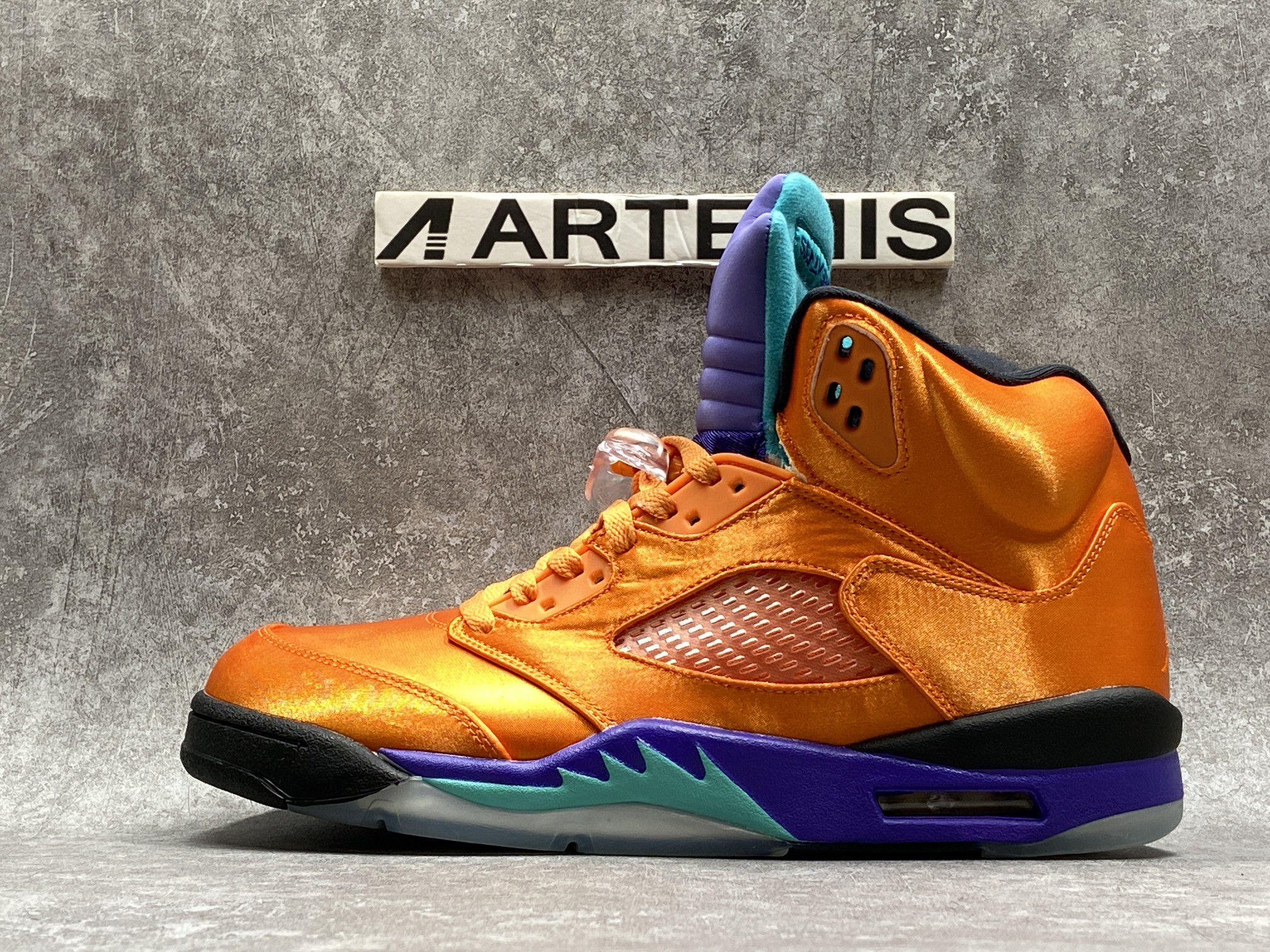 Air Jordan 5 Retro Orange