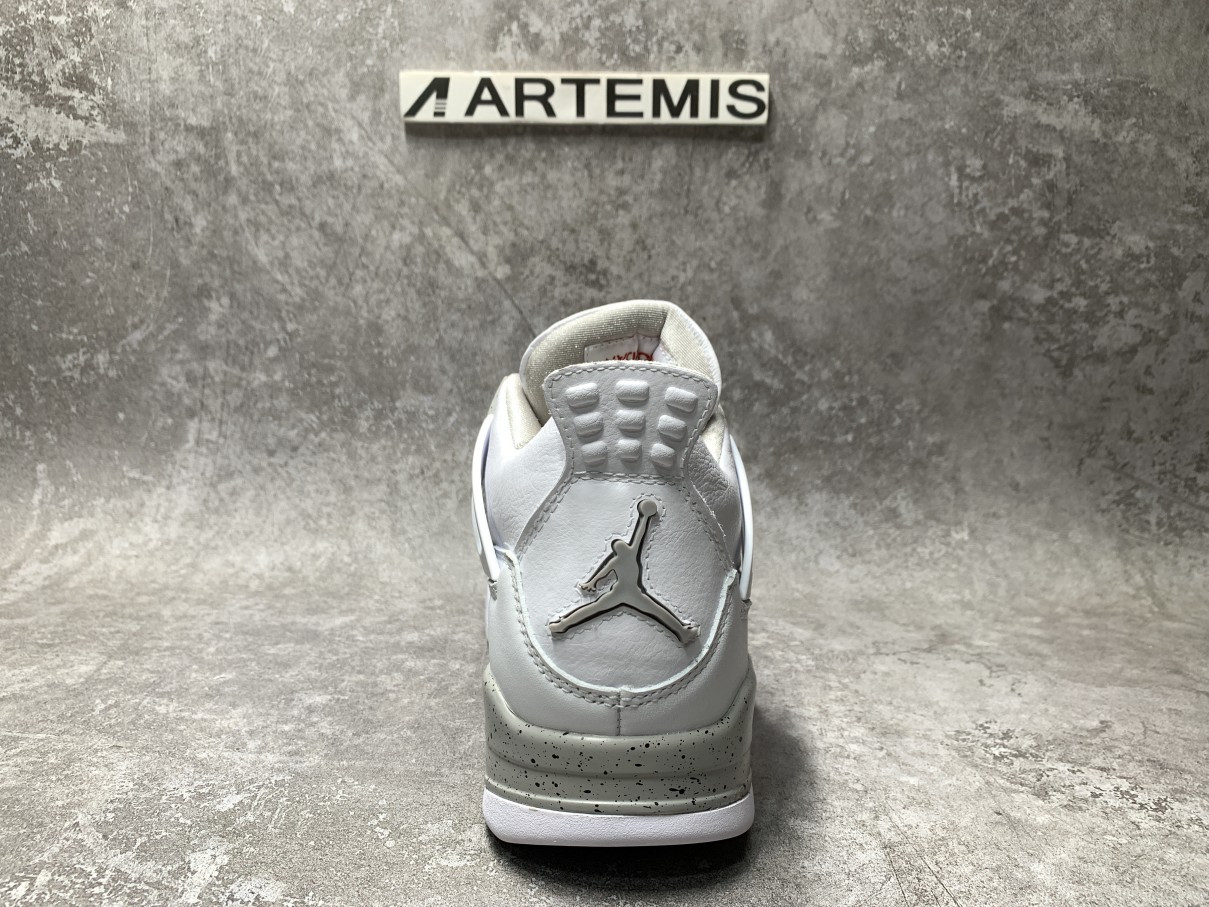 Air Jordan 4 Retro White Oreo