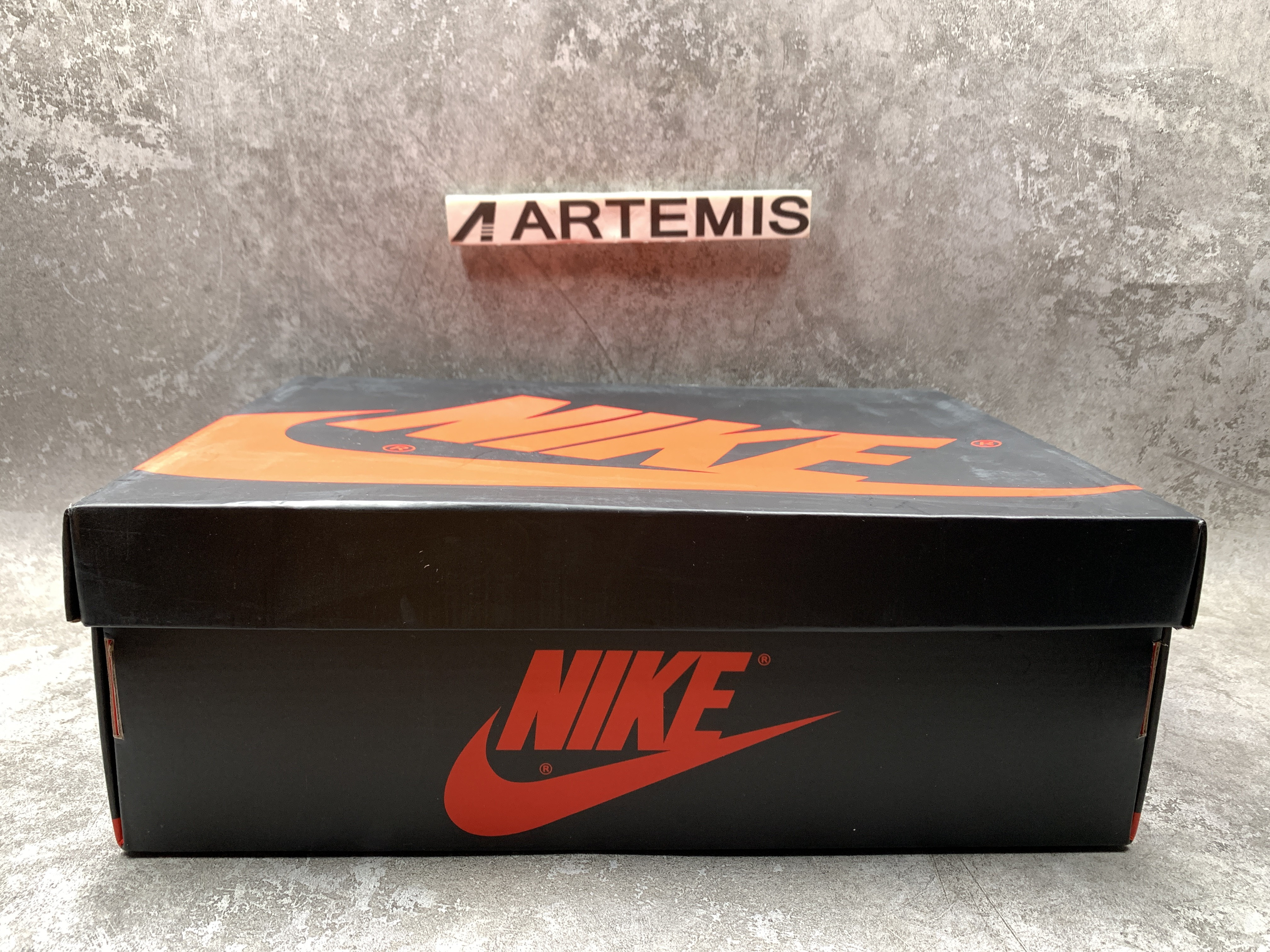 Air Jordan 1 High Switch Lets You Go From High To Low With Zippers