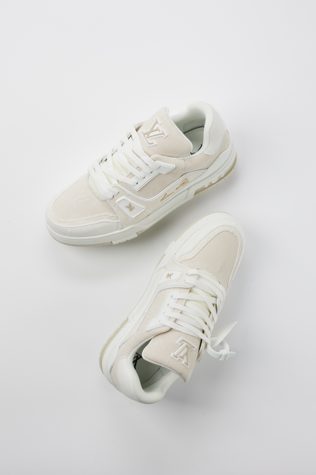 UA LV Trainer Sneaker