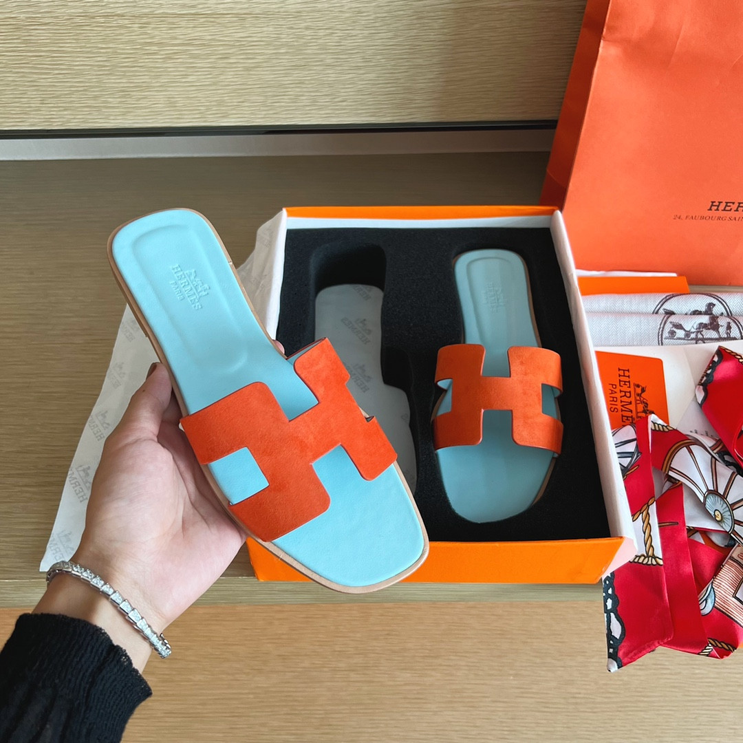 ua H**me5 oran sandal