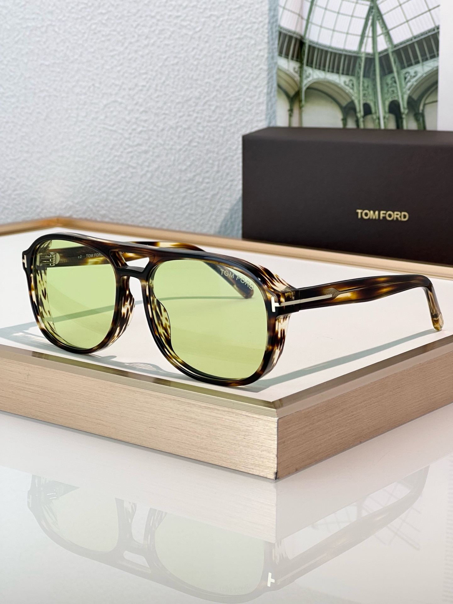 Tom Ford Glasses Resco 1022 58-12-140