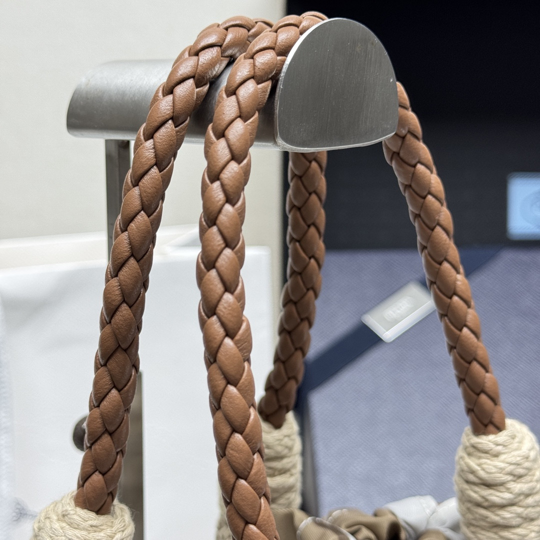 Pra*a noué medium cotton macramé bag 37x30cm